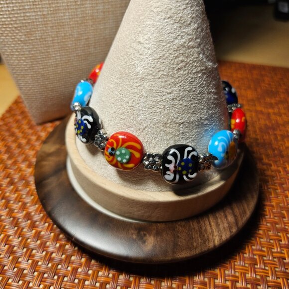 Hand Painted Glass Bead Bracelet - Picture 5 of 5